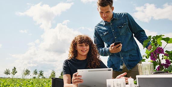 Mobile Data Management