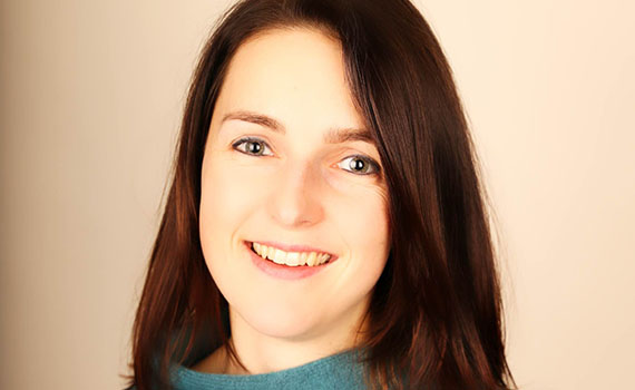 Portrait Teammitglied Jasmin Wallner