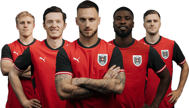 Spieler der österreichischen Nationalmannschaft in rotem Trikot.