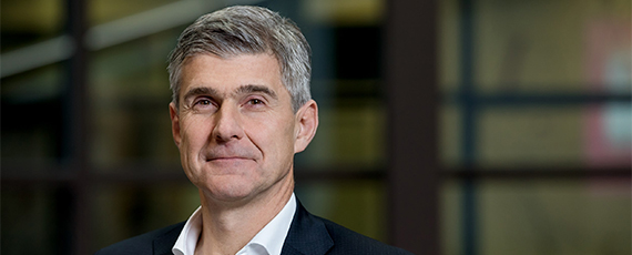 Portrait von Heinz Zechner, Magenta Glasfaser-Chef.