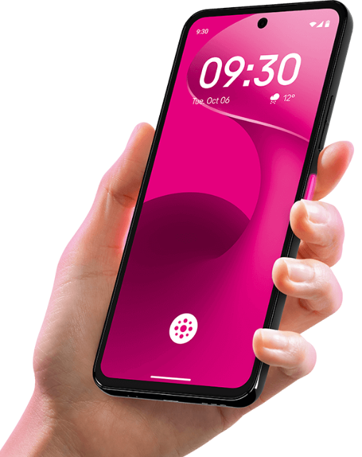 Eine Hand hält das T Phone 3 Pro Eine Hand hält das T Phone 3 Pro